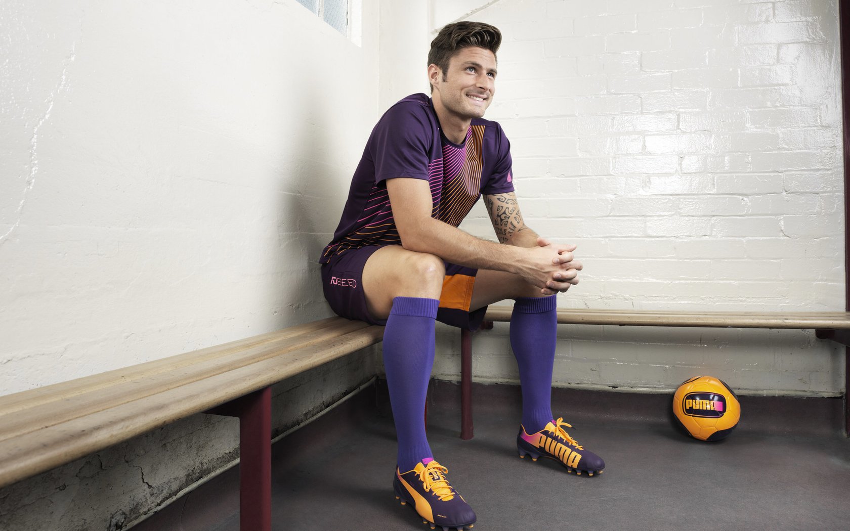 世界杯“黄牛票”整治初见成效 多场比赛空座率明显下降